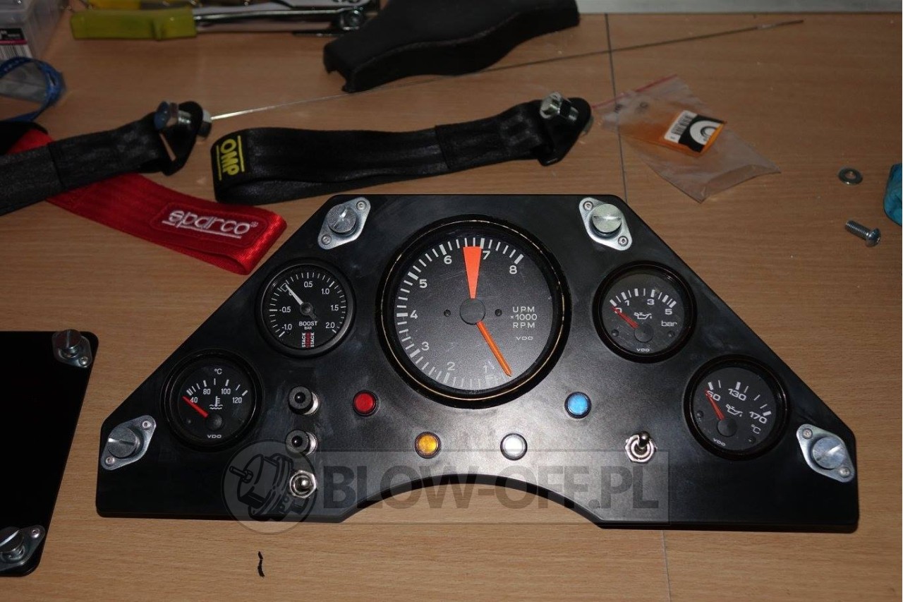 Replika pulpitu Audi Quattro Gr.4 